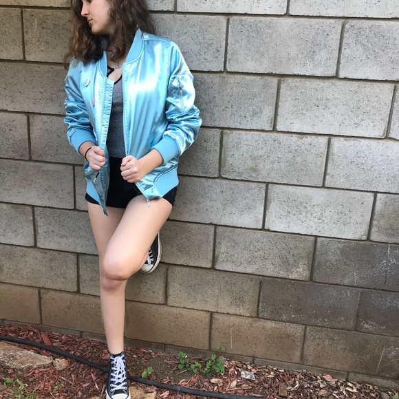 Blue bomber - Picture 4 of 8